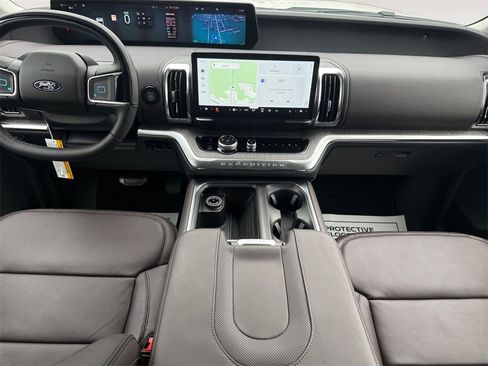 New 2025 Ford Expedition Max Platinum w/ Platinum Ultimate Package image 10