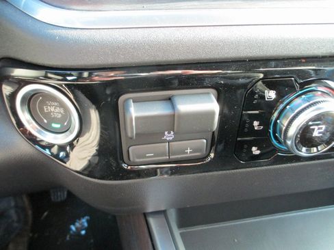 New 2026 GMC Sierra 1500 SLT w/ SLT Premium Plus Package image 19