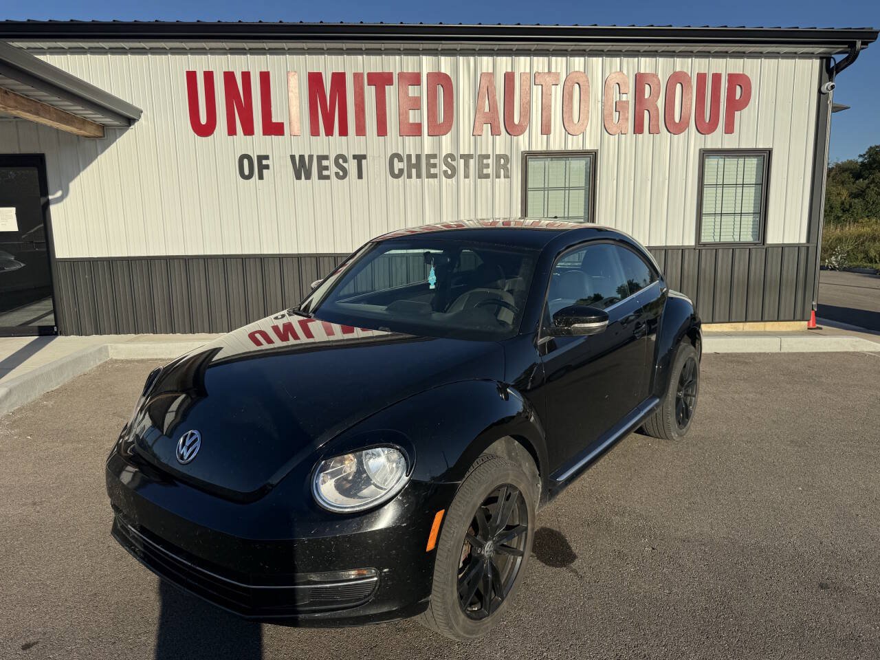 Used 2013 Volkswagen Beetle TDI FWD image 1