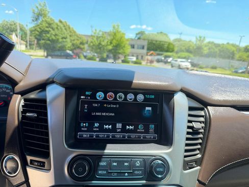 Used 2017 Chevrolet Suburban Premier AWD/4WD image 14