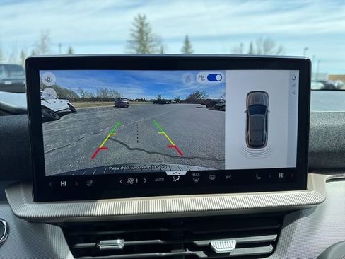 New 2026 Ford Explorer Active AWD/4WD image 36