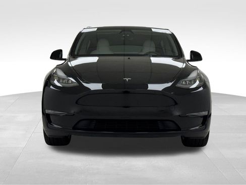 Used 2024 Tesla Model Y Long Range image 2