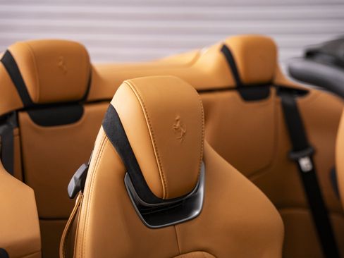 Used 2025 Ferrari Roma Spider RWD image 35