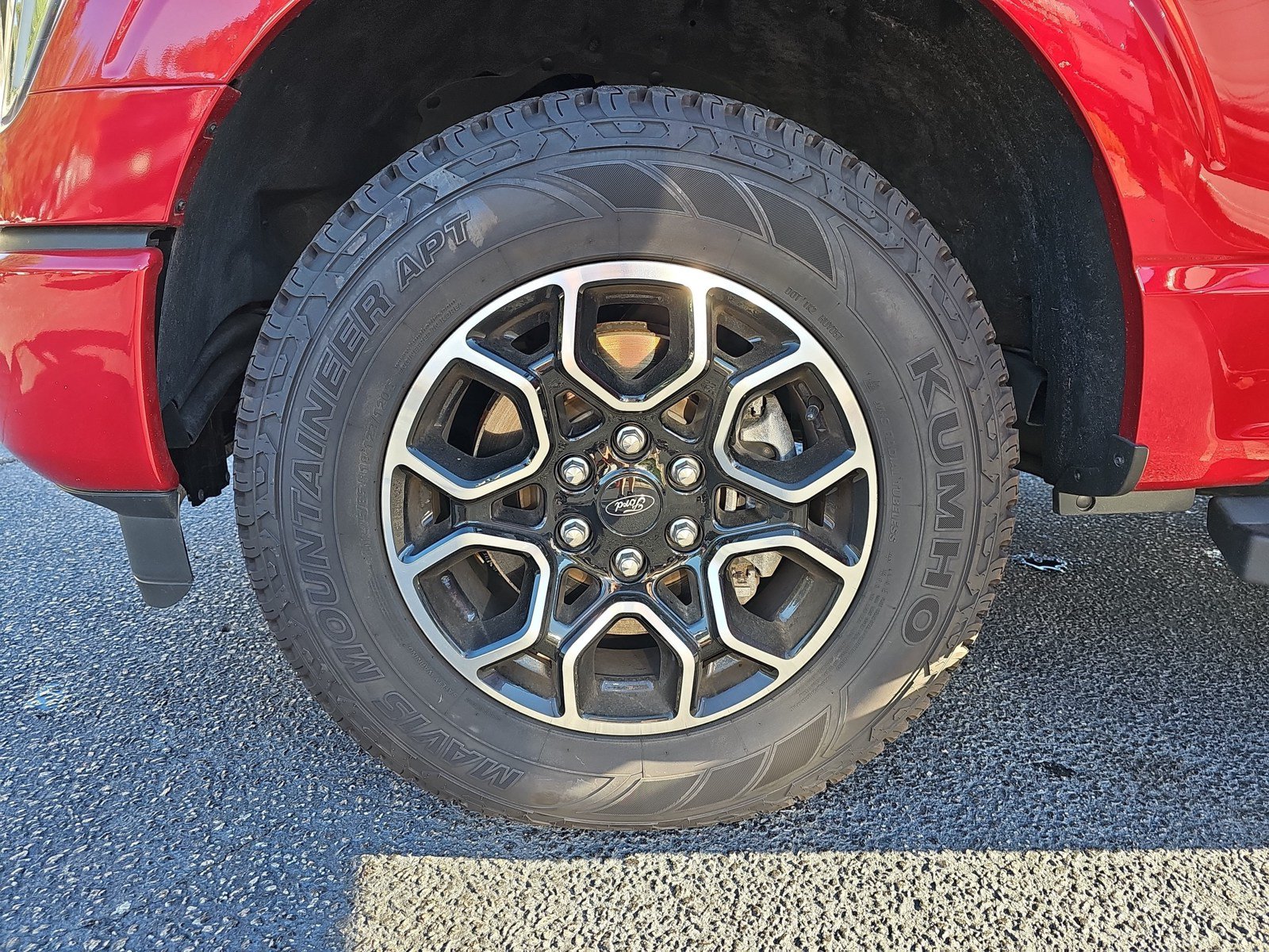 Used 2022 Ford F150 Lariat w/ Max Trailer Tow Package AWD/4WD image 34
