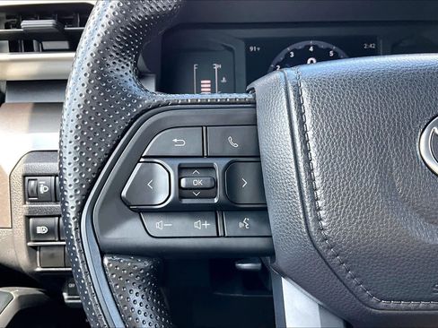 Certified 2025 Toyota Tacoma SR5 image 24