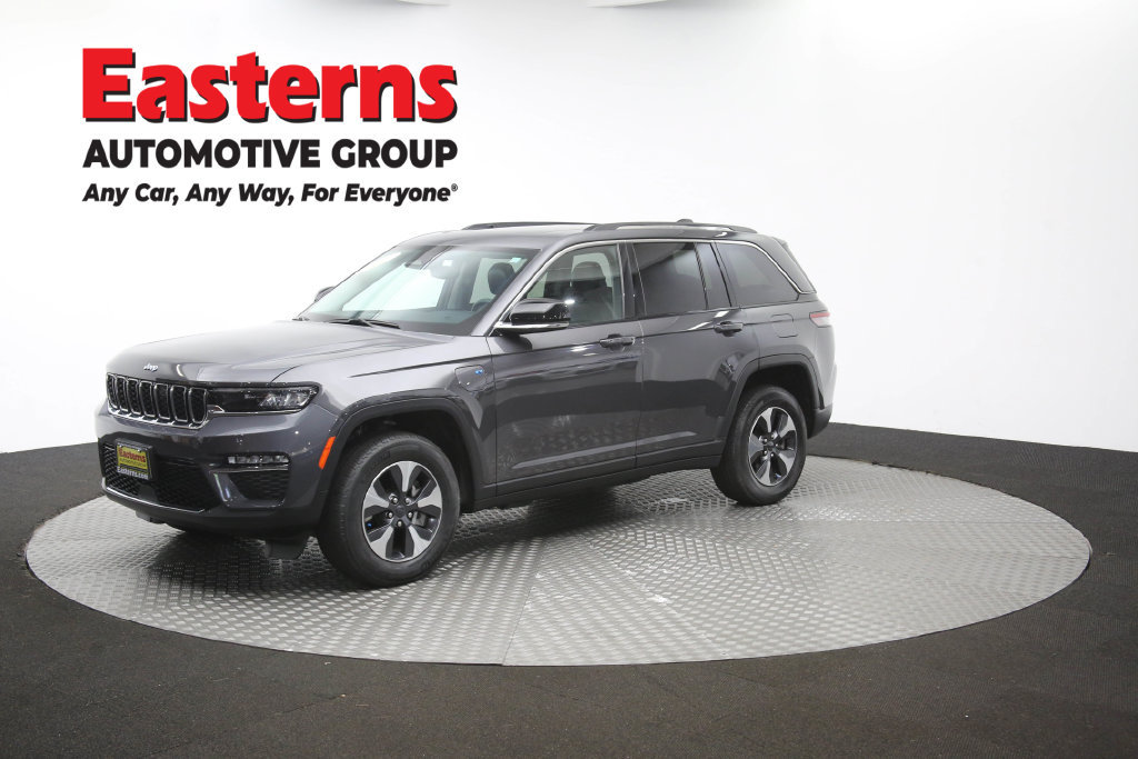Used 2023 Jeep Grand Cherokee 4WD 4xe image 62
