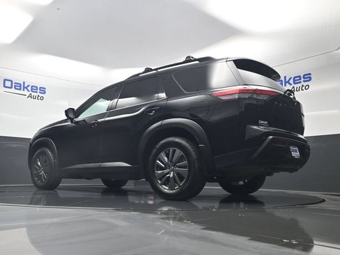 Used 2022 Nissan Pathfinder SV w/ SV Black Package FWD image 42