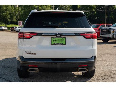 Used 2022 Chevrolet Traverse Premier w/ Redline Edition FWD image 7