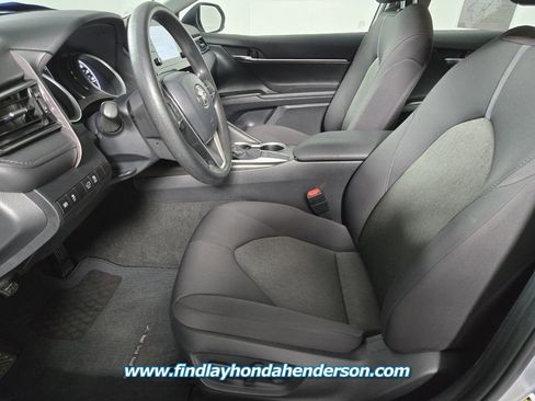 Used 2024 Toyota Camry LE image 9