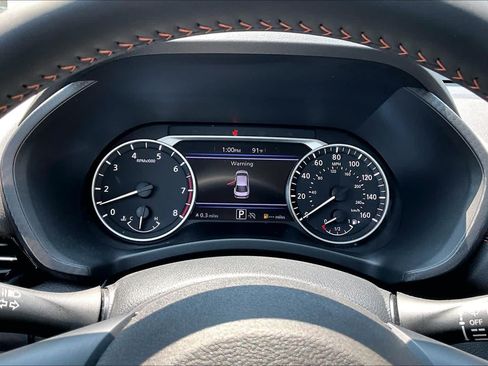 Certified 2025 Nissan Sentra SR w/ Midnight Edition FWD image 26
