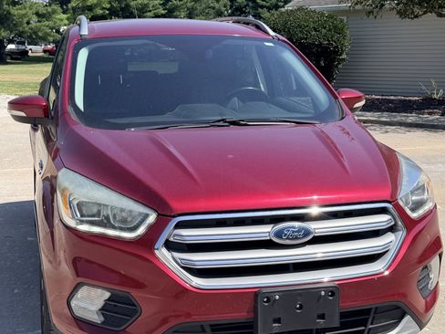 Used 2017 Ford Escape Titanium AWD/4WD image 2