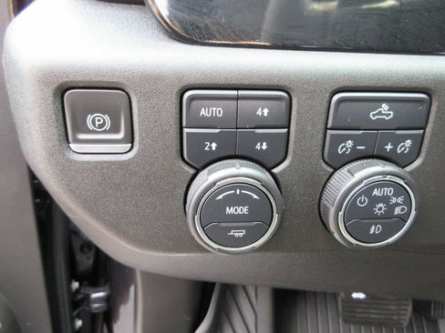 Certified 2023 Chevrolet Silverado 1500 RST w/ Z71 Off-Road Package AWD/4WD image 25