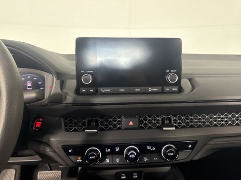 Certified 2023 Honda Accord EX image 25