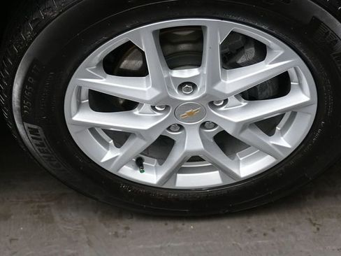 Used 2024 Chevrolet Equinox LT w/ LPO, Cargo Package image 30