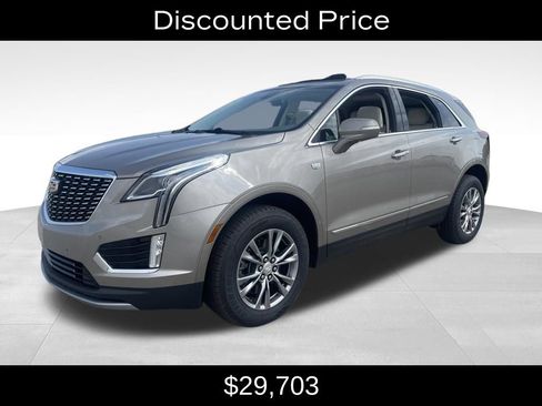 Used 2022 Cadillac XT5 Premium Luxury w/ LPO, Floor Liner Package FWD image 3