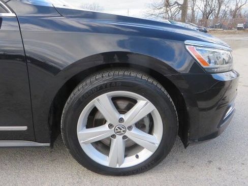 Used 2017 Volkswagen Passat 1.8T SE image 52