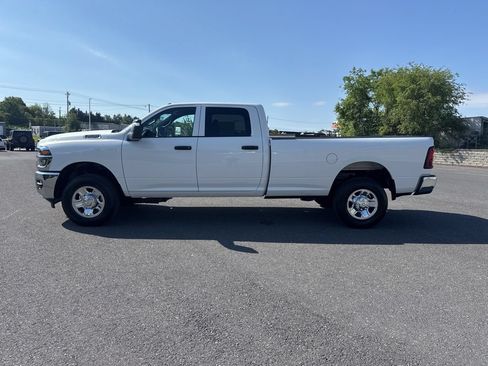 New 2026 RAM 2500 Tradesman AWD/4WD image 6