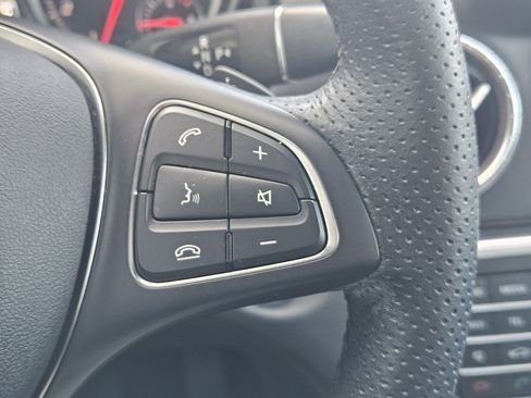 Used 2019 Mercedes-Benz CLA 250 4MATIC image 30