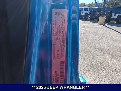 Used 2025 Jeep Wrangler Unlimited Sport AWD/4WD image 32