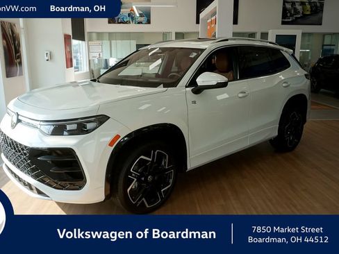 New 2026 Volkswagen Tiguan SEL R-Line AWD/4WD image 1