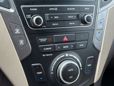 Used 2017 Hyundai Santa Fe Sport FWD image 22