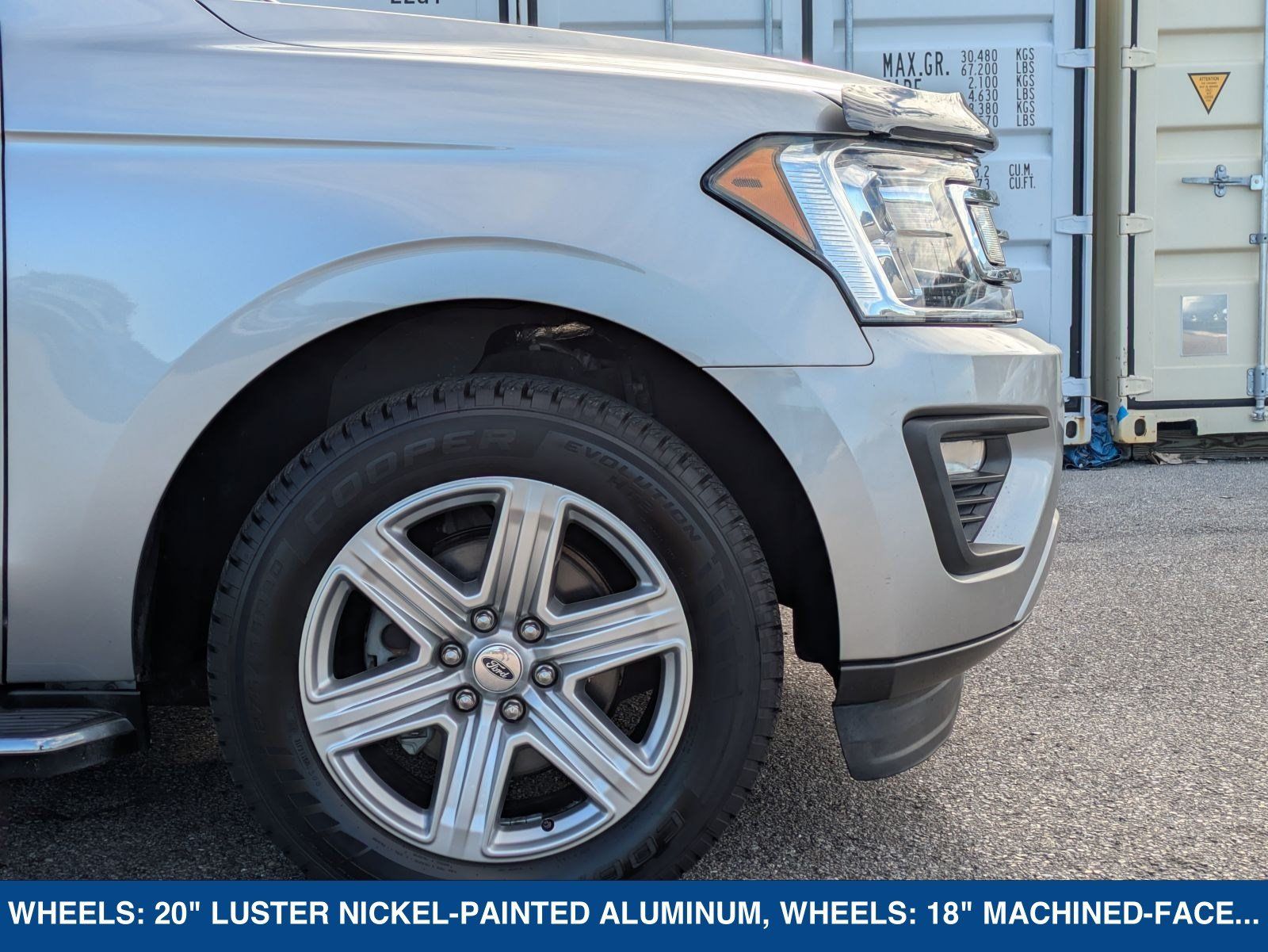 Used 2020 Ford Expedition XLT w/ Equipment Group 202A RWD image 12