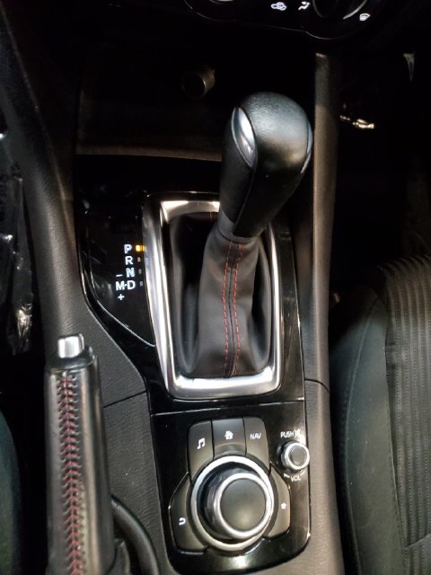 Used 2016 MAZDA MAZDA3 i Touring FWD image 25