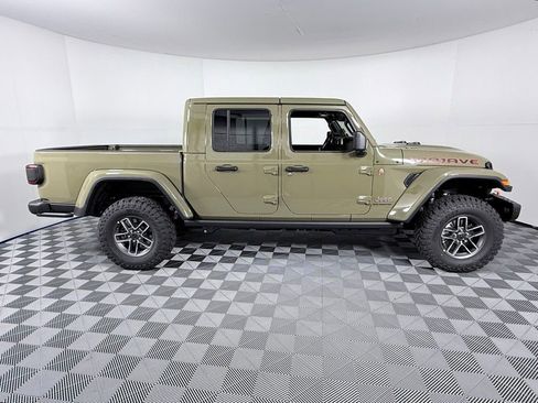 New 2026 Jeep Gladiator Mojave image 8