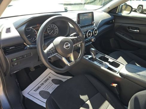 Used 2024 Nissan Sentra SV FWD image 18