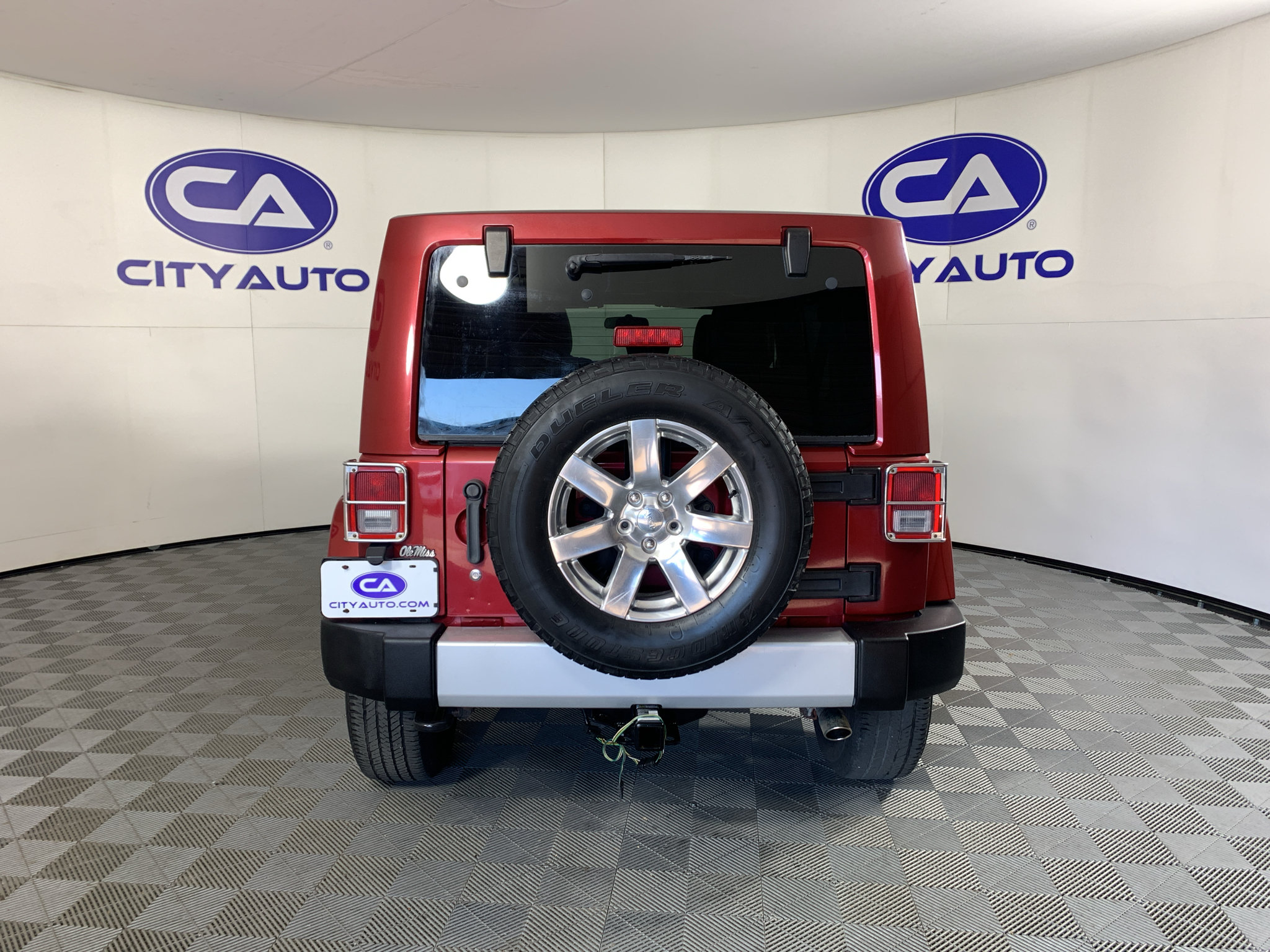 Used 2012 Jeep Wrangler Unlimited Sahara w/ Mopar Chrome Edition Group AWD/4WD image 4
