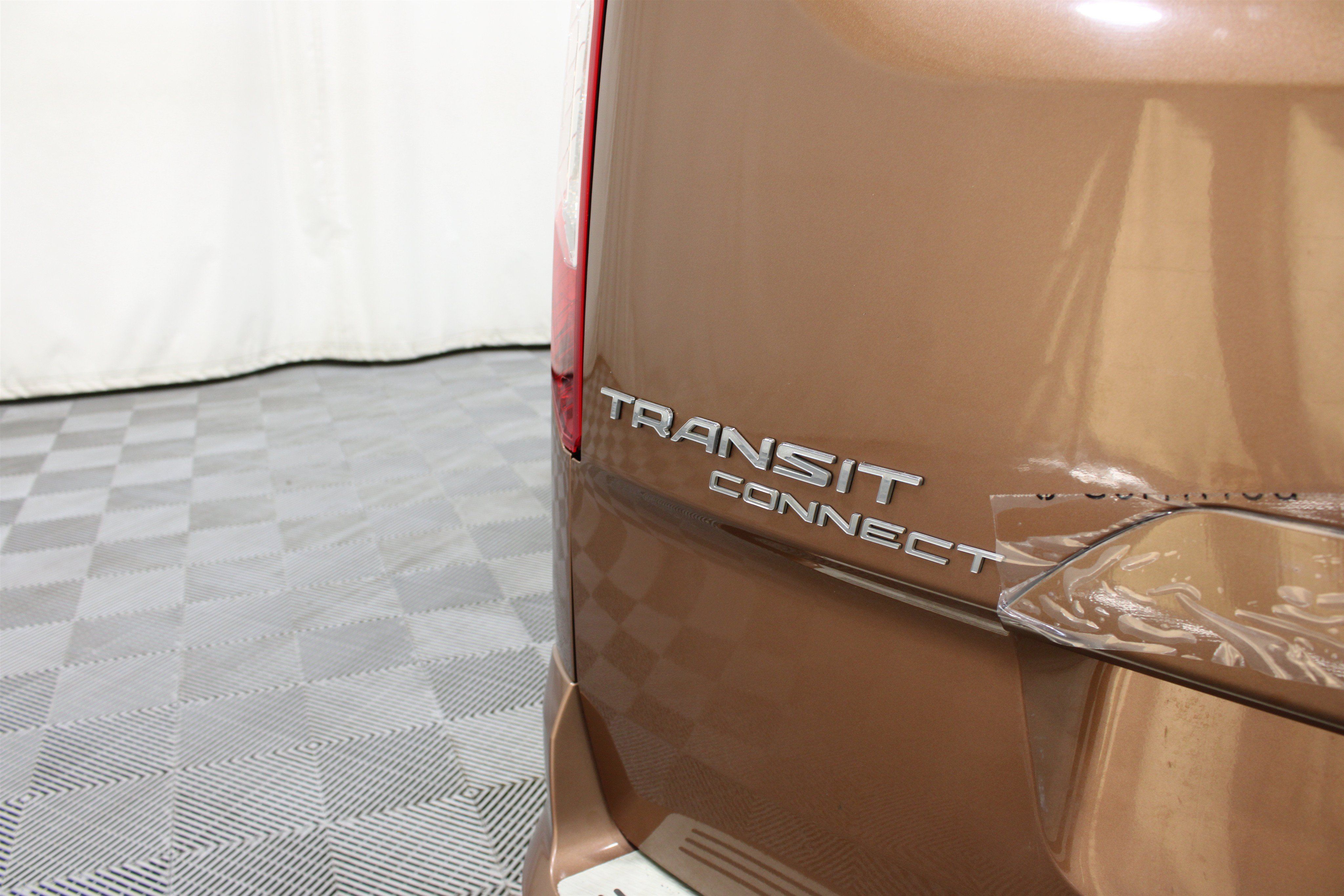 Used 2014 Ford Transit Connect Titanium FWD image 27