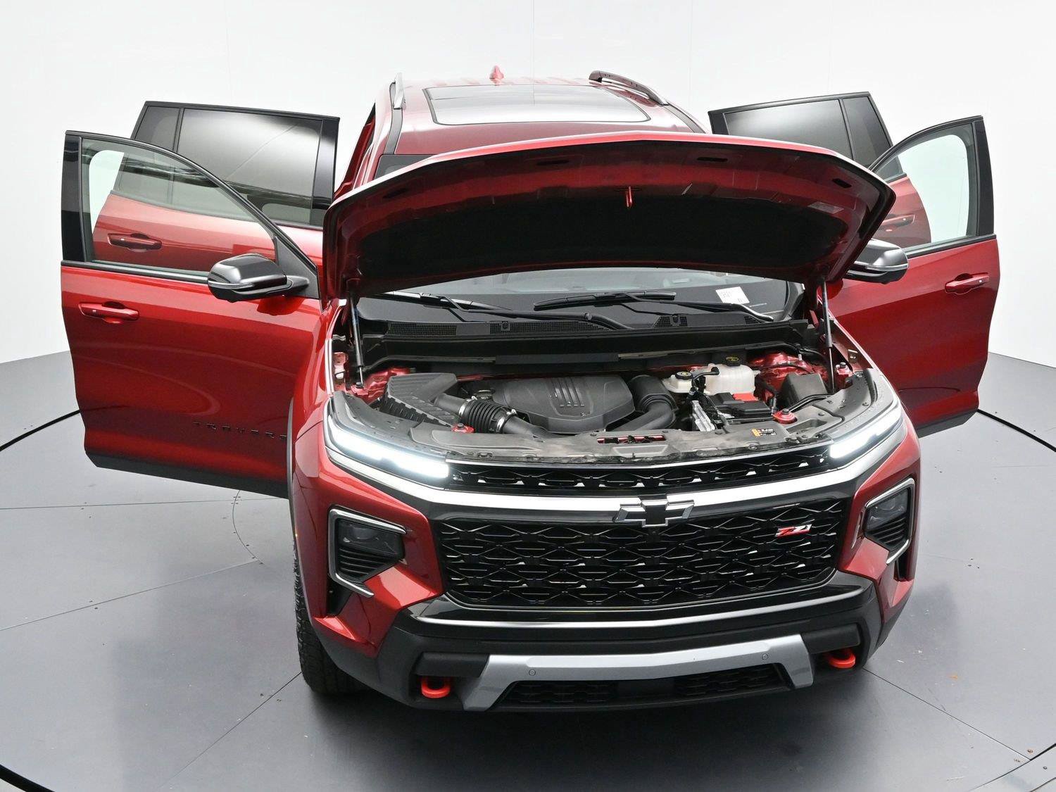 Used 2024 Chevrolet Traverse Z71 w/ Enhanced Driving Package AWD/4WD image 41