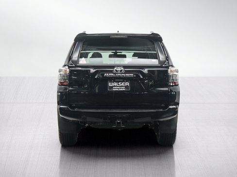 Used 2015 Toyota 4Runner SR5 Premium AWD/4WD image 4