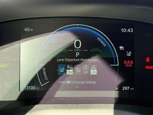 Used 2025 Toyota Camry SE image 22