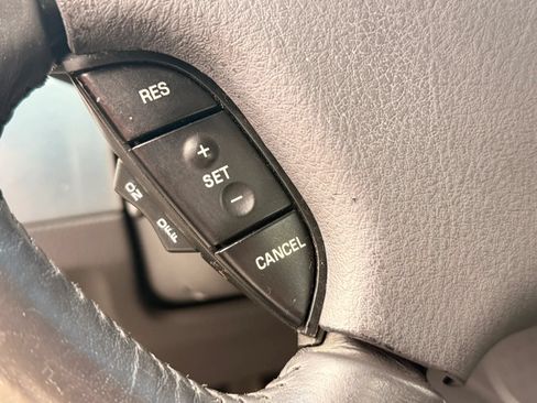 Used 2002 Ford Thunderbird RWD image 20