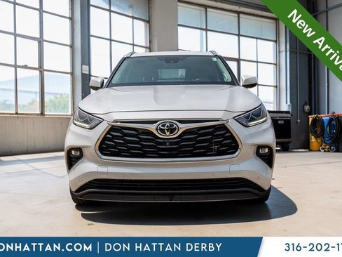 Used 2022 Toyota Highlander Limited AWD/4WD image 29