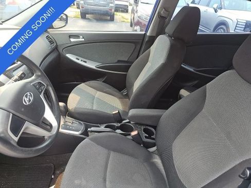 Used 2014 Hyundai Accent GS FWD image 9