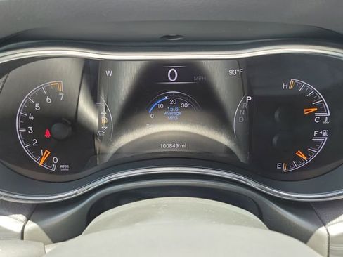 Used 2020 Jeep Grand Cherokee Limited RWD image 17