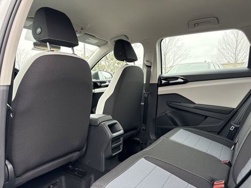New 2026 Volkswagen Taos S FWD image 13