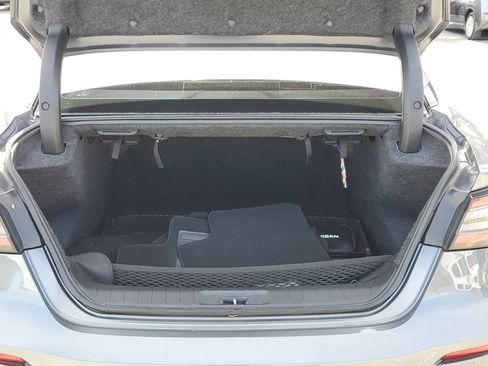 Used 2021 Nissan Maxima SR w/ Sport Mat Group image 7