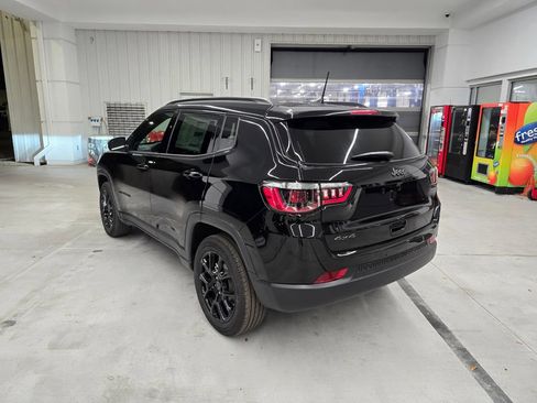 New 2026 Jeep Compass Latitude AWD/4WD image 4
