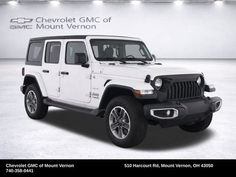 Used 2020 Jeep Wrangler Unlimited Sahara w/ Cold Weather Group AWD/4WD image 2