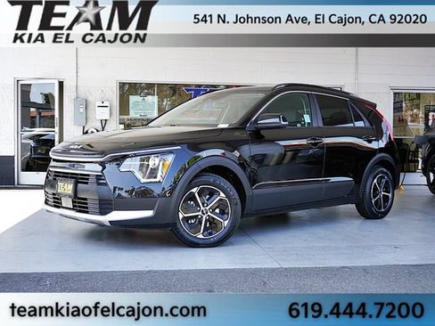 Certified 2024 Kia Niro EX FWD image 2