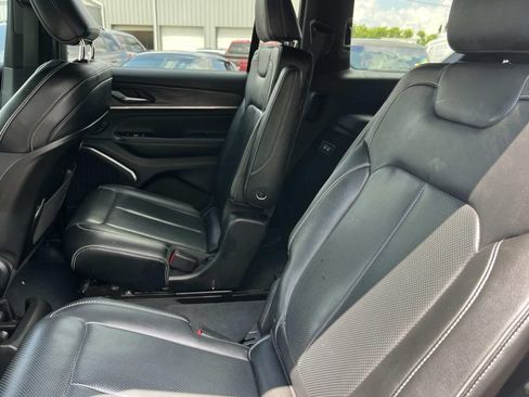 Used 2023 Jeep Grand Cherokee L Overland AWD/4WD image 26