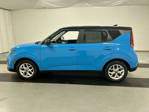 Certified 2023 Kia Soul S FWD image 6