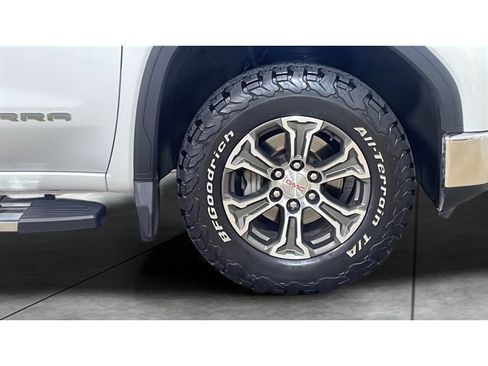 Used 2020 GMC Sierra 1500 SLE w/ Preferred Package AWD/4WD image 19