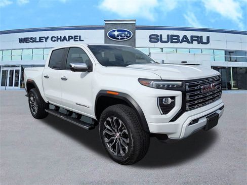 Used 2024 GMC Canyon Denali image 1