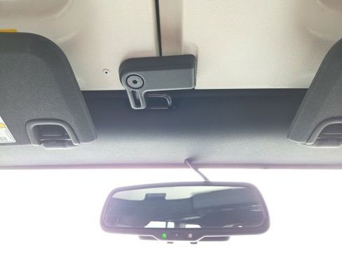 Used 2016 Jeep Wrangler Unlimited Sahara w/ Dual Top Group image 19