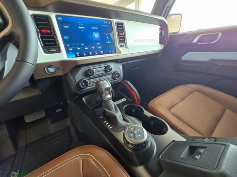 New 2024 Ford Bronco Heritage Edition image 15