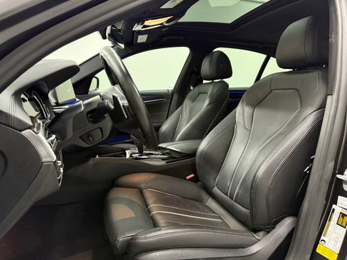 Used 2018 BMW 540i image 23